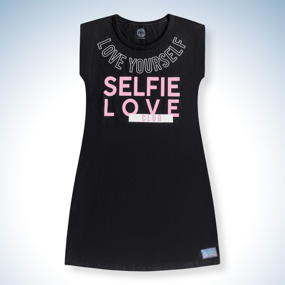 Vestido preto hot sale escrito love