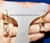 Brinco Argola com Micro Pontinha Cristal Montagem Dourada - Distribuidora CristaisdeCurvelo