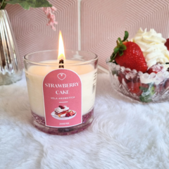 Vela aromática Strawberry Cake - comprar online