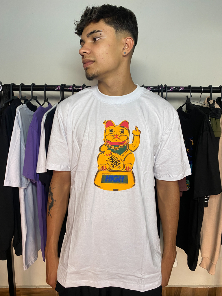 Camiseta High Lucky Cat - Comprar em Vila Wear