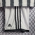 Conjunto Infantil Adidas Juventus I 2022/23 - Branco e Preto na internet