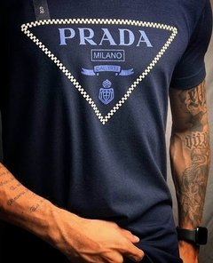 Camiseta Prada - Comprar em Village Store
