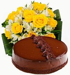 Twelve Yellow Roses Bouquet and Brigadeiro Cake