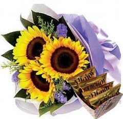 Shine Bouquet and Four Alfajores Box
