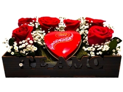 Cesta Te Amo con Rosas y Lindt - comprar online