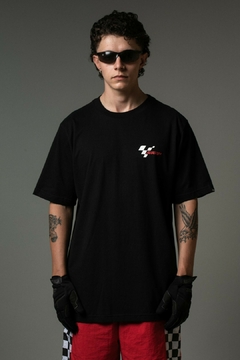 TEE HELMET PRETO SUBURB - comprar online