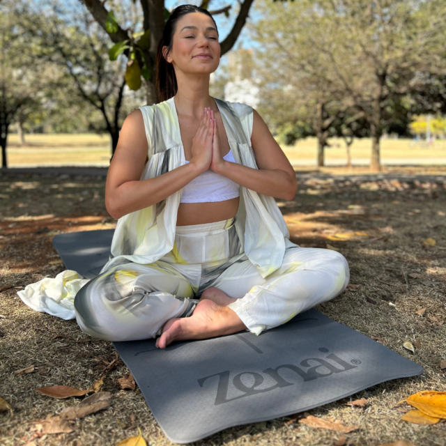 Tapete de Yoga por Pamela Otero + Zenai - Mat Ecológico Biodegradável TPE  6mm