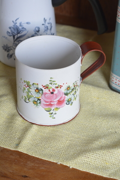 Caneca decorativa pintada à mão - comprar online