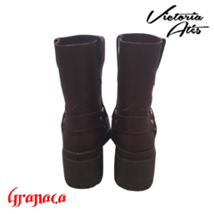 Borcego Thyra Victoria Ates en internet