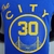 Camiseta regata azul do Golden State Warriors com estampa "The City" e número 30.