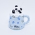 Caneca Panda 3D Premium de Porcelana c/ Tampa e Canudo de Vidro 400ml