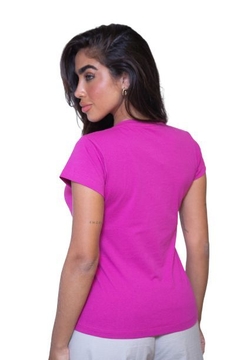 Camisa Feminina Quem Pisa É Ela Rosa Pink - comprar online