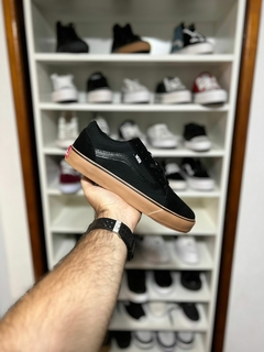 Vans Old Skool Negras Suela Caramelo Comprar en kyro