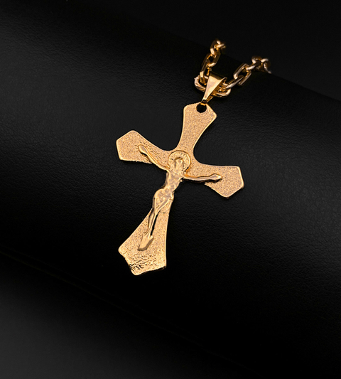 PINGENTE CRUZ COM CRISTO (4.5x2.5cm) - Banhado a Ouro 18k