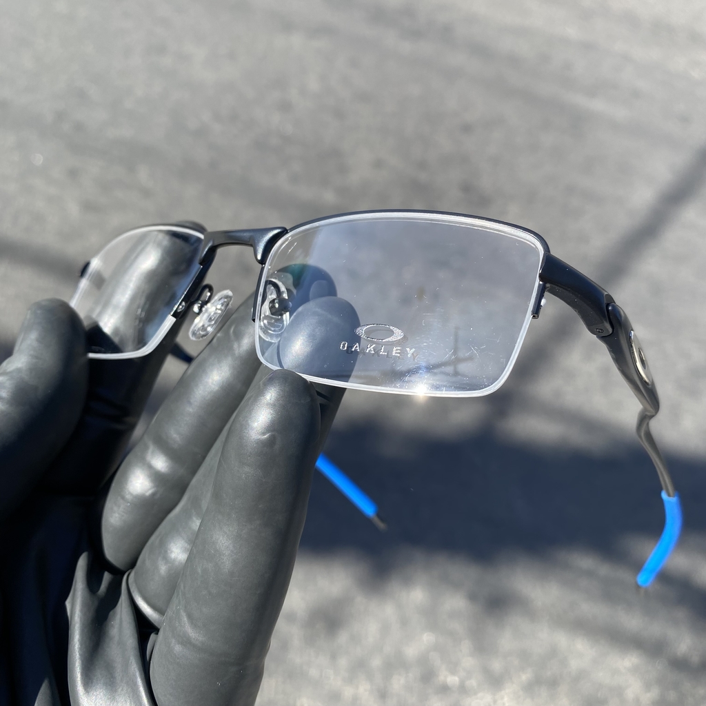Óculos De Grau Descanso Armação Oakley Lupa Metal Mandrake em 2023