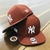 Bone World Series NY Yankees Aba Reta Fechado Marrom / Branco - comprar online