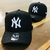 Bone NY Yankees Aba curva Preto /Branco Forrado - comprar online