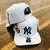 Bone Special Edition NY Yankees Aba curva Branco /Preto - comprar online