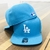 Bone LA Dodgers Aba Reta Fechado Azul Bebê / Branco - (Forma Grande)