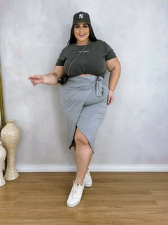 saia plus size midi