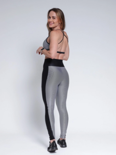 Conjunto Eva Legging Bicolor Prata e Preto na internet