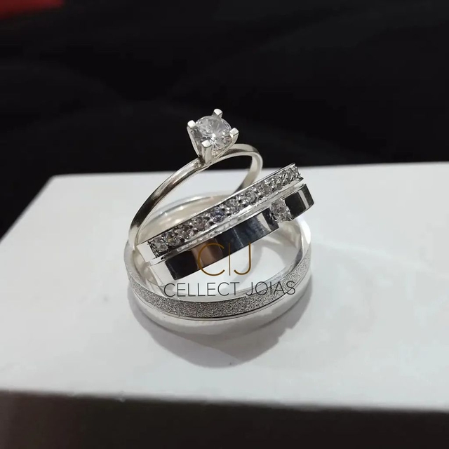 Alianças de casamento Ouro 18k Paris com pedra 4mm (Par) - Joias, Anel,  Brincos, Pingente, Colares