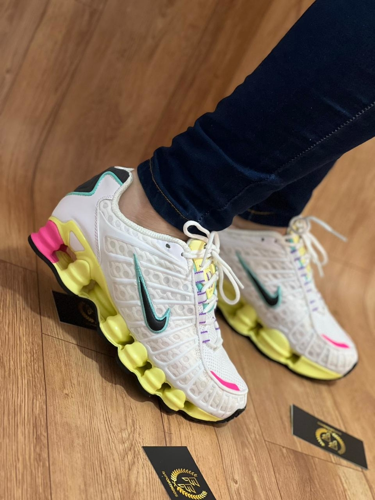 Tênis Nike Shox Tl 12 Molas – Branco e Rosa