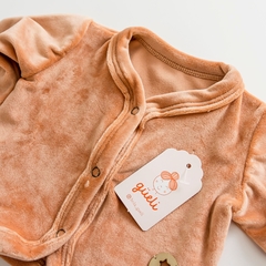 CAMPERA SIN CAPUCHA PLUSH BISCOTTY - comprar online