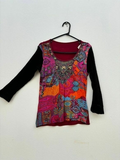 Blusa frio indiana paisley e tricô multicolorida miçangas * Nº 38 ao 42 brechó na internet