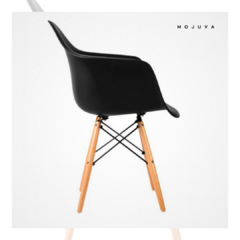 Silla Eames Xl Negra en internet