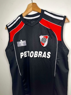 Musculosa River Retro - Negra - RETRO 10