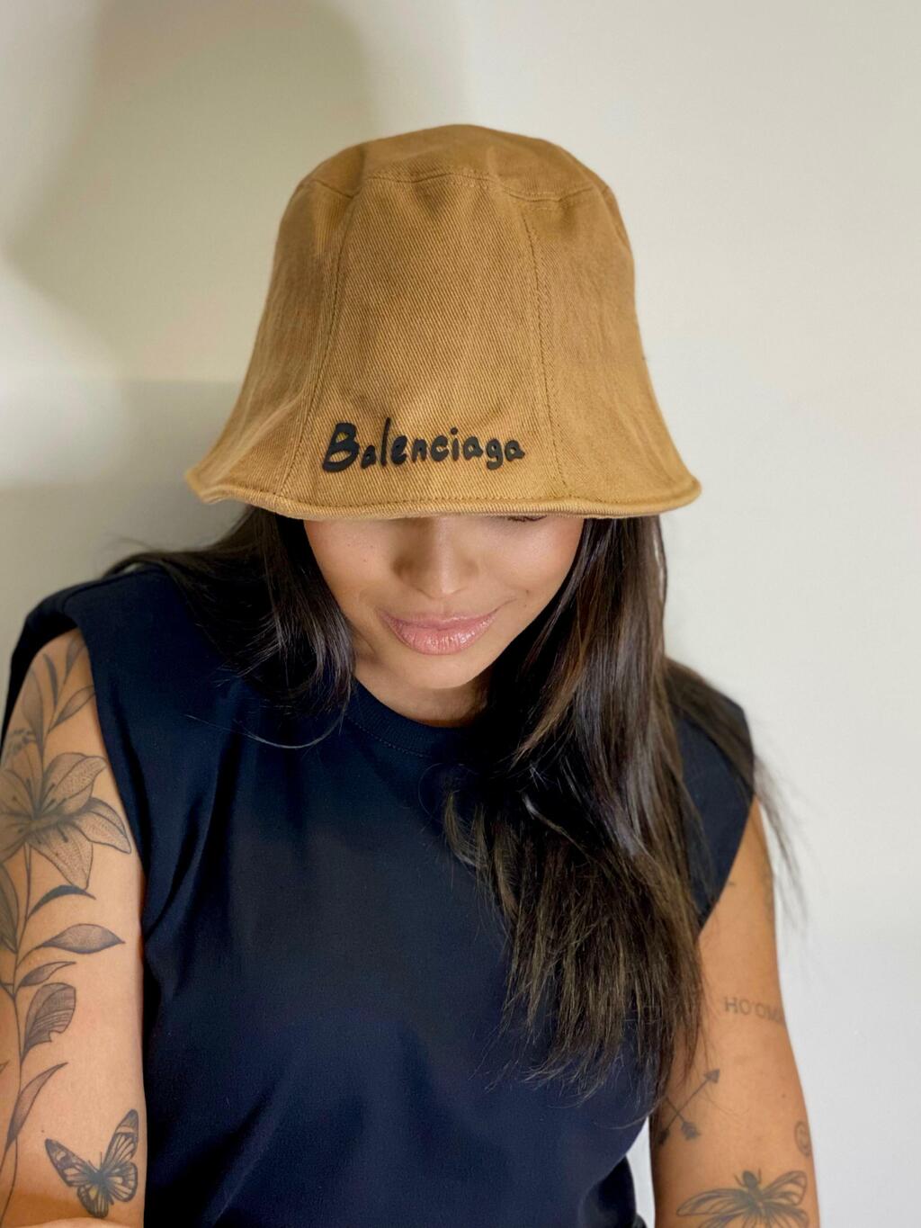 Bucket balenciaga 2025