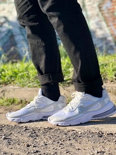 React 270 Triple White - Oferta Lanzamiento