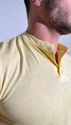 Camiseta Henley Yellow - comprar online