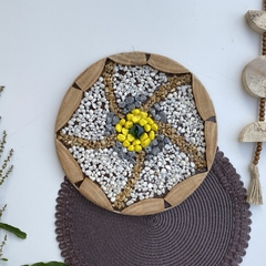 Mandala 30cm Carinho decorativa para parede feita de forma artesanal