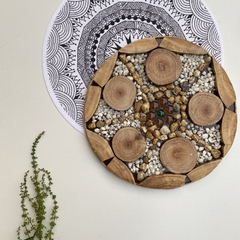 Mandala 30cm Alegria artesanato feito a mão estilo rústico enfeite para parede - comprar online