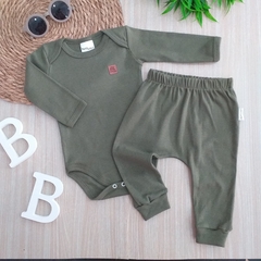 conjunto body e calça saruel verde militar