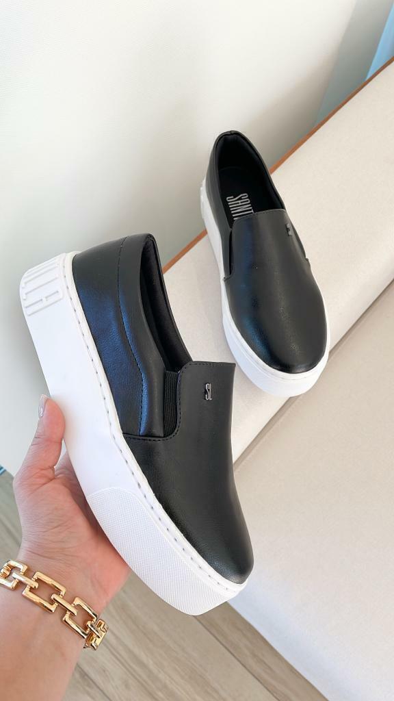 Tenis Slip On New Pele Preto Flat Santa Lolla