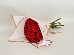Bouquets de 12 Rosas en internet