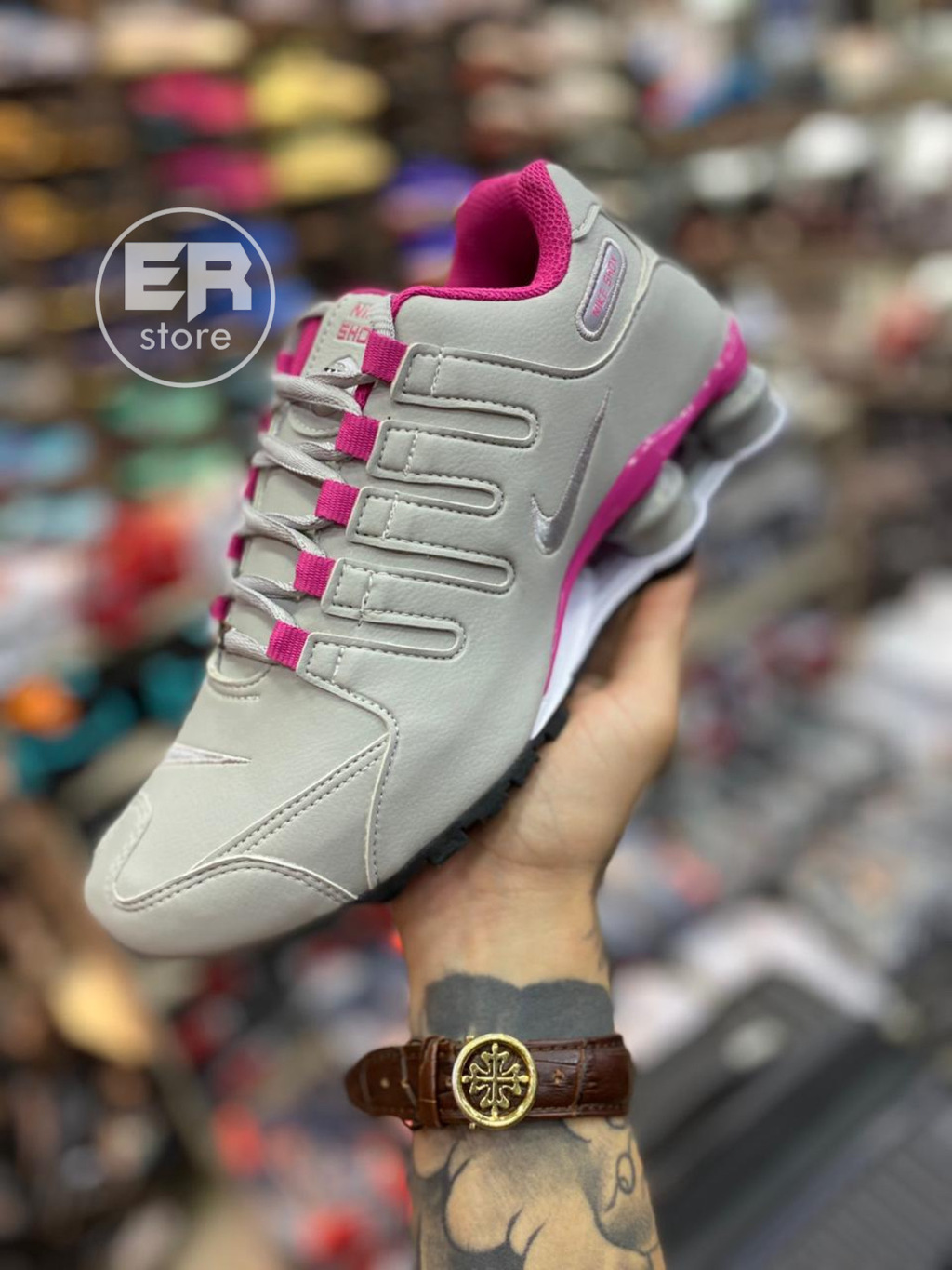 Nike shox cinza com rosa discount