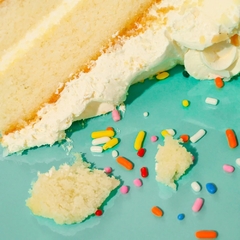 EOS LIP BALM BIRTHDAY CAKE - 7G - Laura Imports