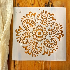 CE 19 30x30 Stencil Caro esta Mandala1