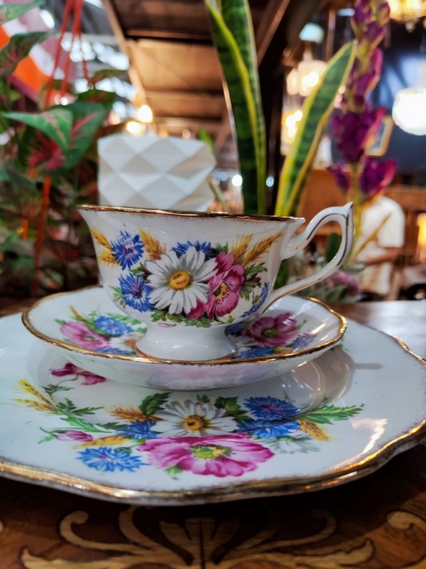 Juego te porcelana inglesa royal albert hot sale