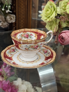 Taza de café Royal Albert, Lady Hamilton