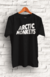 Camiseta Algodão " Arctic Monkeys " com estampa em Serigrafia na cor Branca