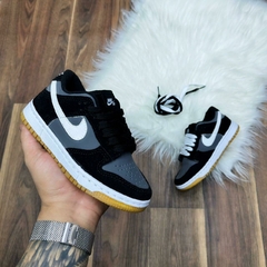 NIKE DUNK LINHA PREMIUM