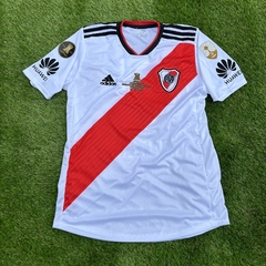 CAMISETA RETRO - RIVER PLATE 2018 - EDICION FINAL DE MADRID - RIVER CAMPEON DE COPA LIBERTADORES - QUINTERO - comprar online