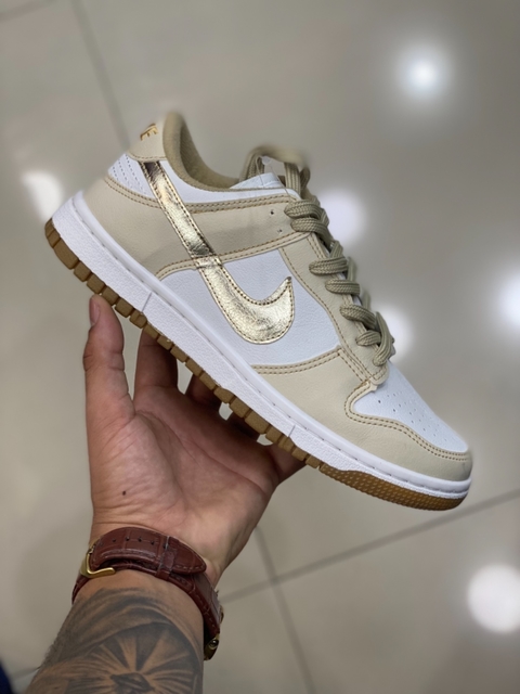 Nike sb dunk hotsell hombre beige