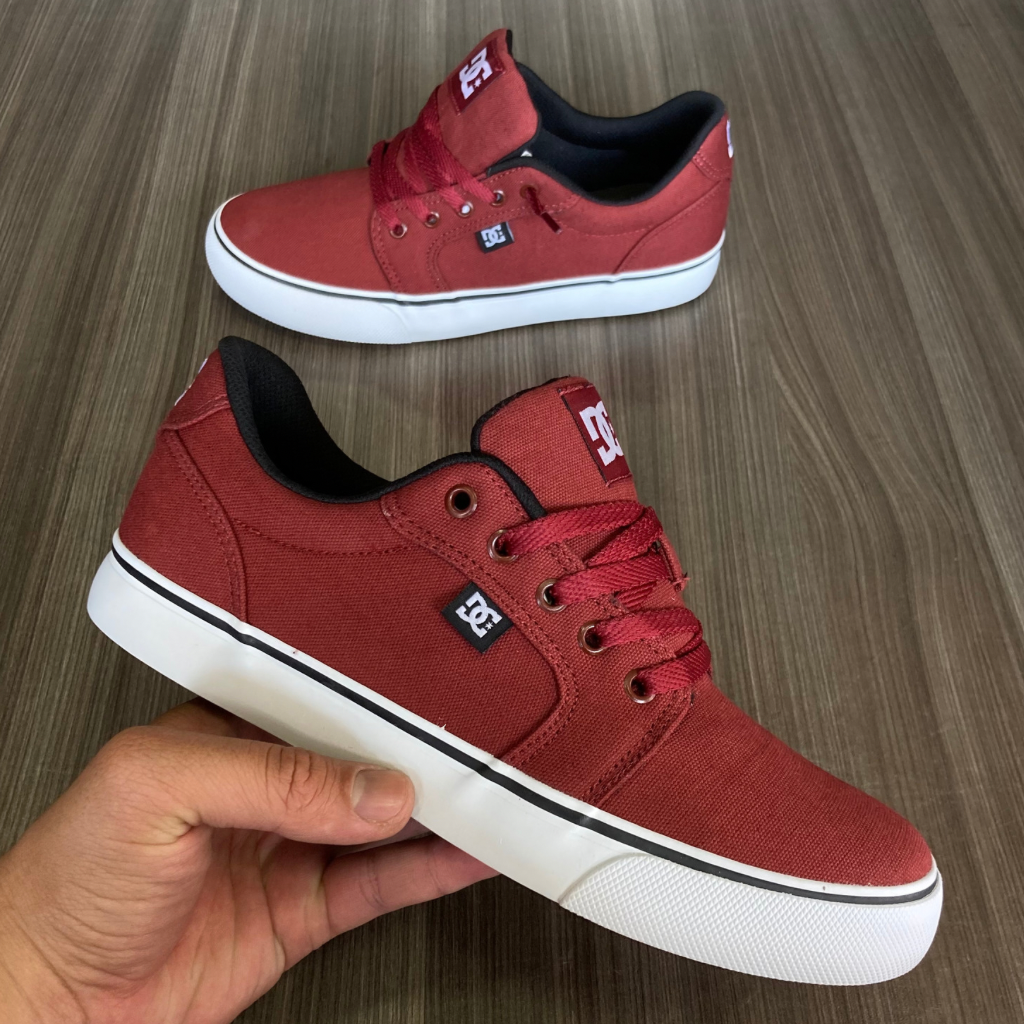 Tenis deals dc vinho