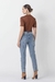 Calça jeans reta azul clara - Andreza Chagas | Premium Denim | Jeans Sustentável 